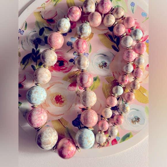 ❌not for sale gifted Vintage necklace pink, blue gold-sponged marbled beads 24” - Picture 2 of 5